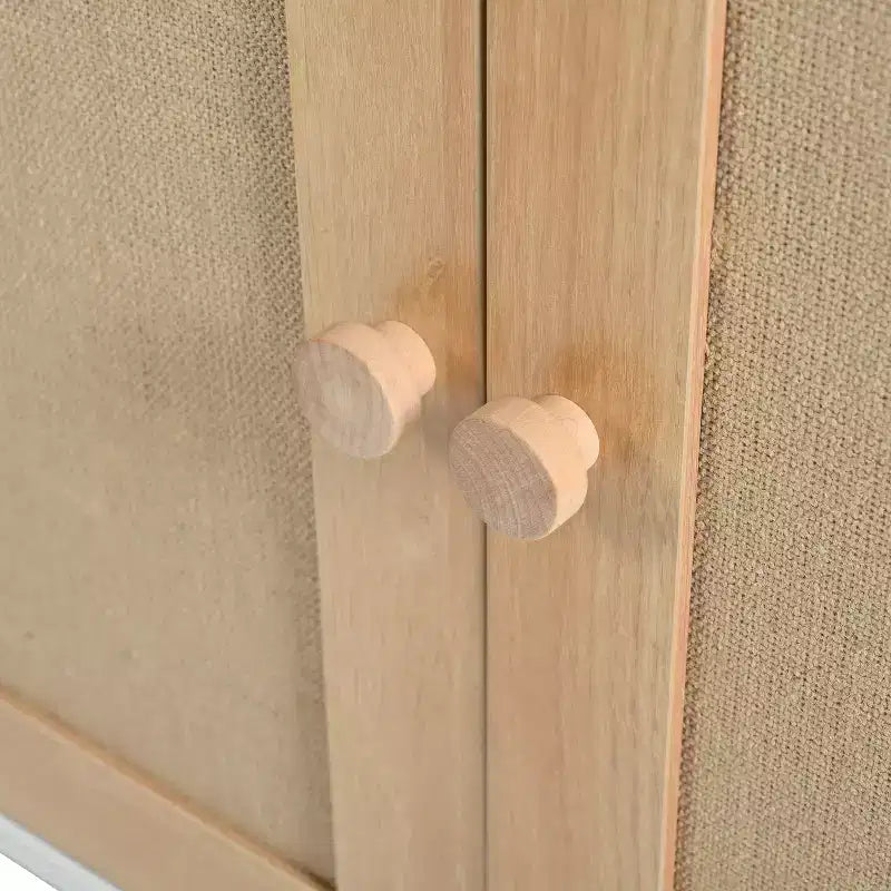 Letto matrimoniale con struttura imbottita e testiera curva morbida, beige