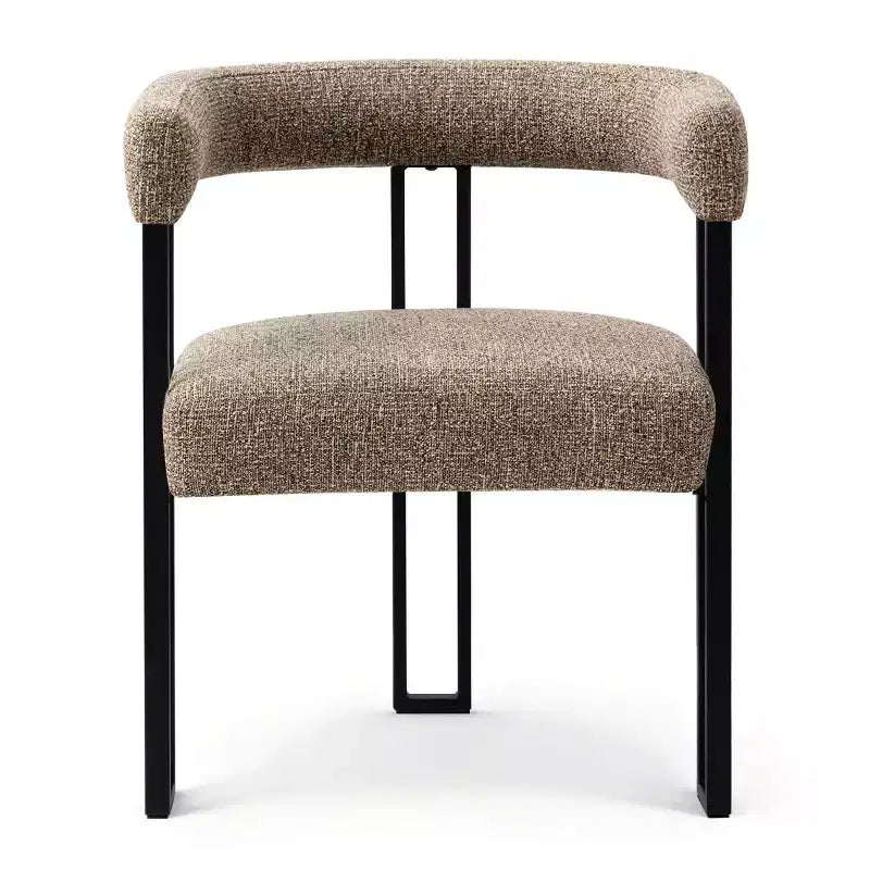 Set di 4 sedie da pranzo moderne imbottite con braccioli, schienale curvo e gambe in metallo nero