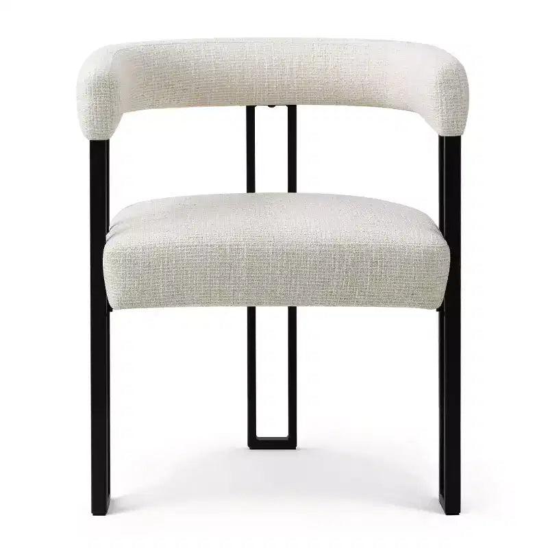 Set di 4 sedie da pranzo moderne imbottite con braccioli, schienale curvo e gambe in metallo nero