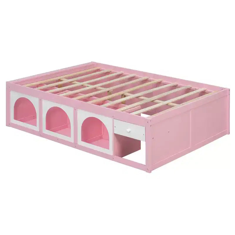 Letto a piattaforma in legno con libreria a pedana, mobiletto con display a LED e cassetto portaoggetti