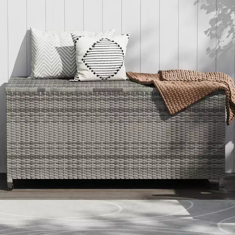 Cesto portaoggetti in rattan con ruote, coperchio in PP e rivestimento con cerniera, per patio, piscina, giardino