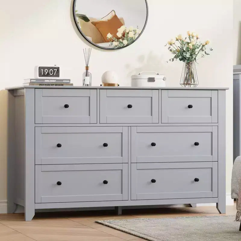 Cassettiera in legno a 7 cassetti con pomelli in metallo – Organizzatore per camera da letto e porta TV, 54"W
